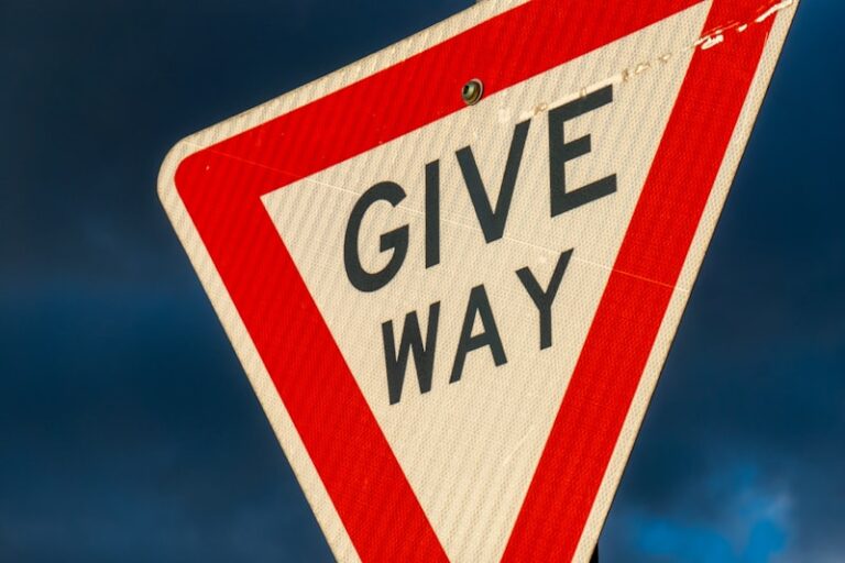 Sign Tracking: Why We Chase Cues Instead of Rewards