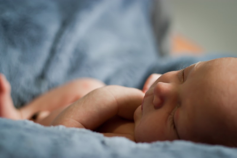 Neonatal Psychology: Bonding During the First 28 Days