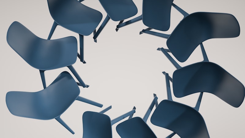 The Steinzor Effect: How Seating Shapes Group Dynamics