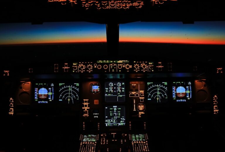 Aviation Psychology: Mastering the Human Factor in Flight