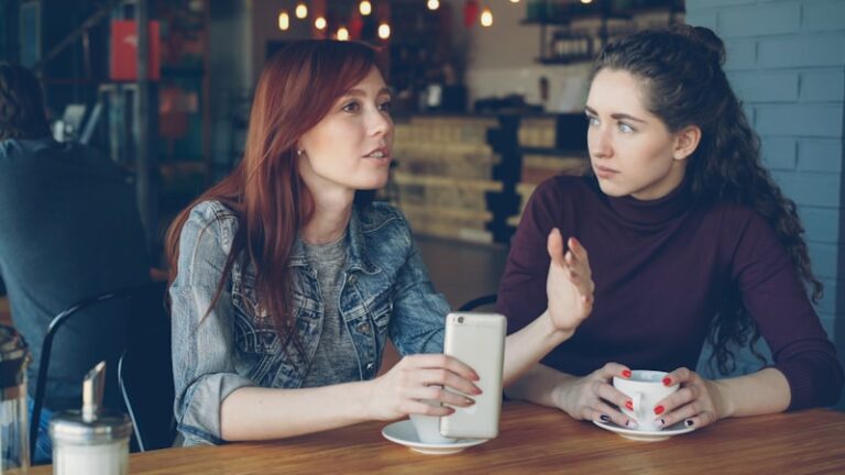 Conversational Maxims: The Unspoken Rules of Interaction