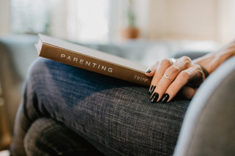 Biparental Care: The Psychology of Shared Parenting