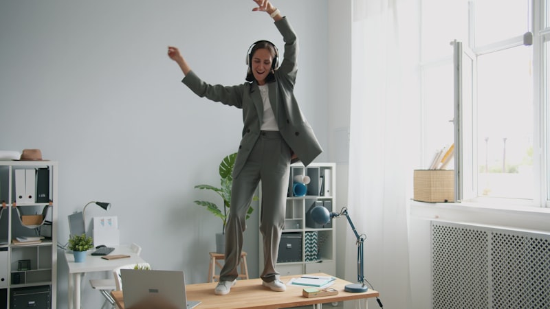 Off-the-Job Training: Mastering Growth Beyond the Office