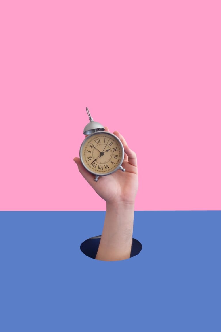The Timeless Moment: Why Time Dissolves in Your Mind