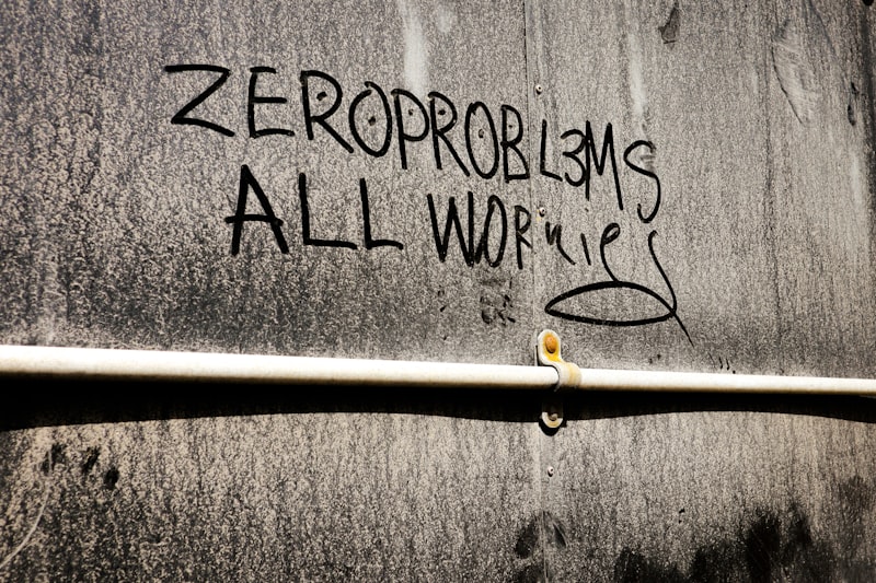 Weak Methods: Solving Any Problem With Universal Heuristics