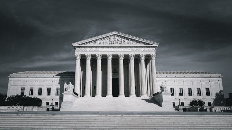 Group Polarization: The Psychology Behind Jury Verdicts