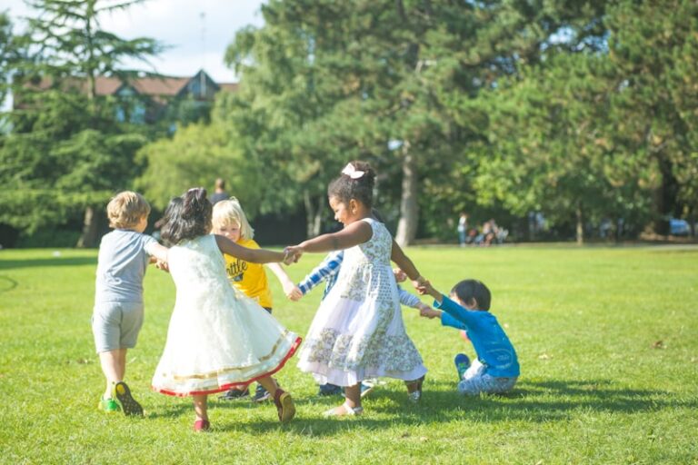 Associative Play: How Social Bonds Shape Young Minds