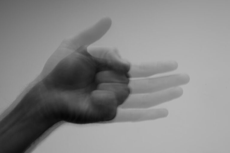 Bimanual Interference: Why Your Hands Fail to Sync