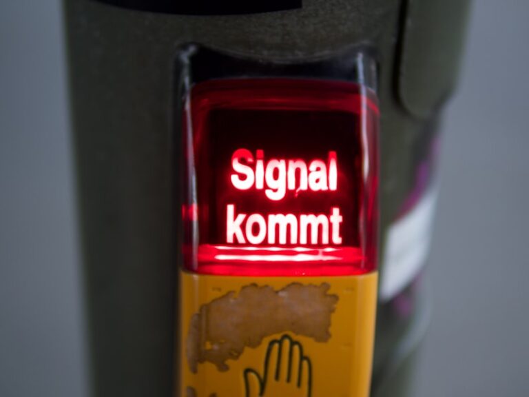 Contralateral Reflexes: The Body's Silent Alarm System