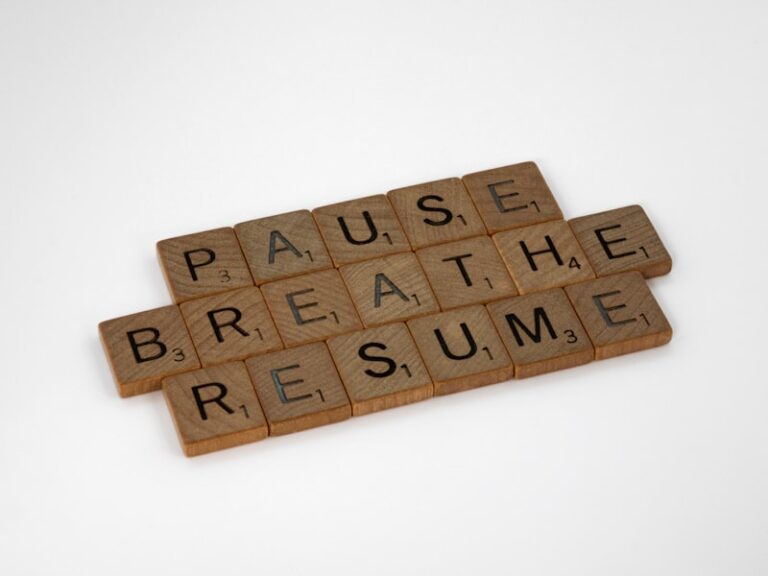 Delayed Response: The Power of Pausing for Better Decisions