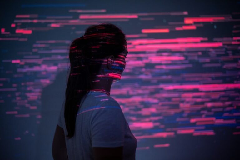 Digital Identity: Is Your Online Persona Hurting Your Mind?