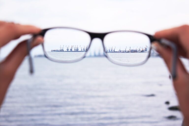 Fixation Reflex: The Hidden Science of Visual Focus