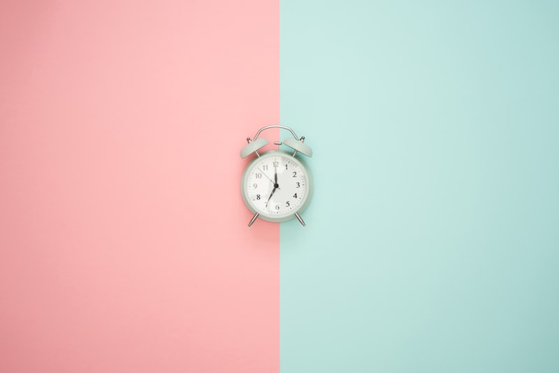 Fixed-Interval Schedules: Mastering the Timing of Behavior