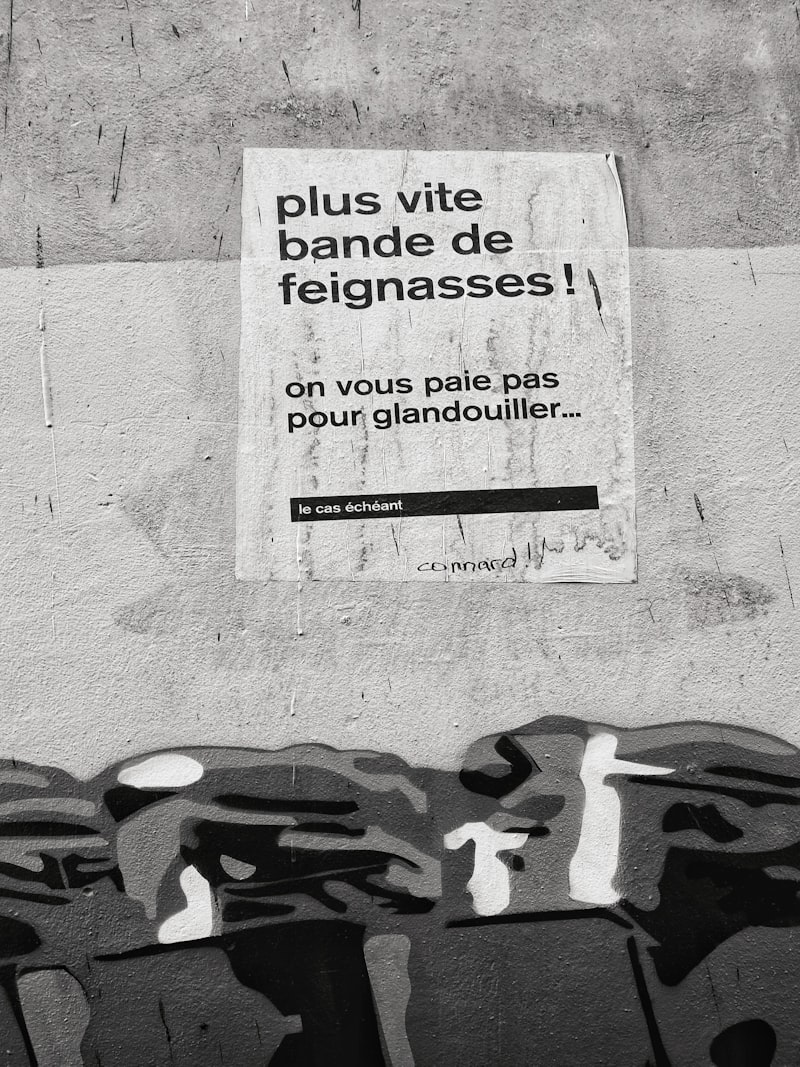 Folie à Deux: When Delusions Become Contagious