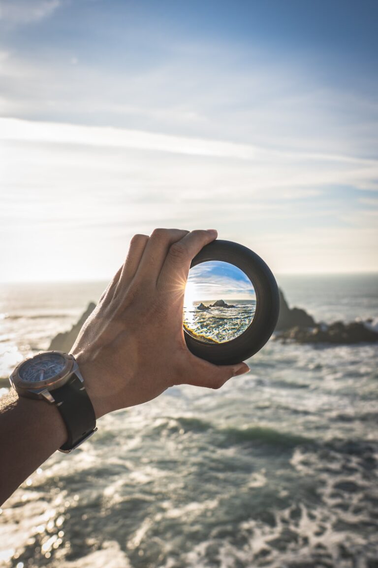 Monocular Cues: Depth Perception Through a Single Lens
