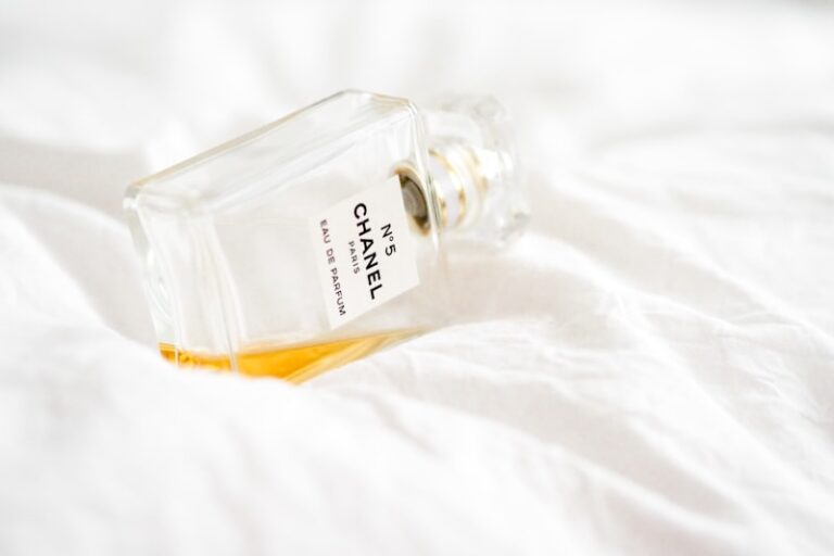 Osphresiophilia: Why We Find Certain Scents Irresistible