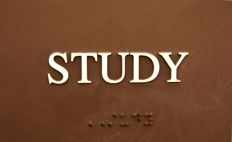 Single-Blind Studies: Neutralizing Bias for True Results