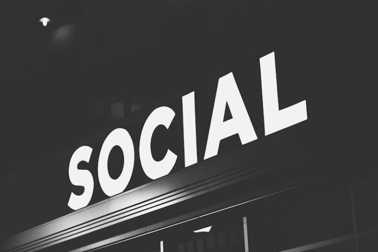 Social Hierarchy: How Dominance Shapes Your Daily Life