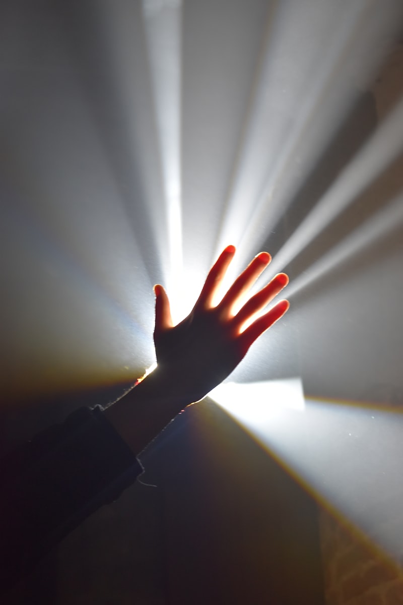 Stereognosis: How Your Hands See Without Sight