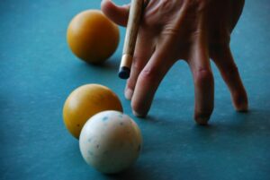 Autoshaping: How Pavlovian Cues Shape Your Every Move