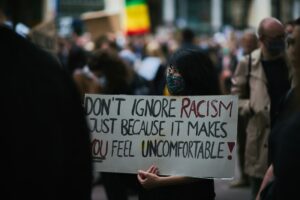 Aversive Racism: Unmasking Hidden Biases in Daily Life