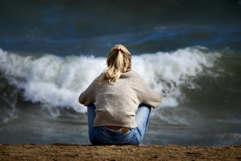 Bipolar Disorder: Mastering the Waves of Mood and Energy