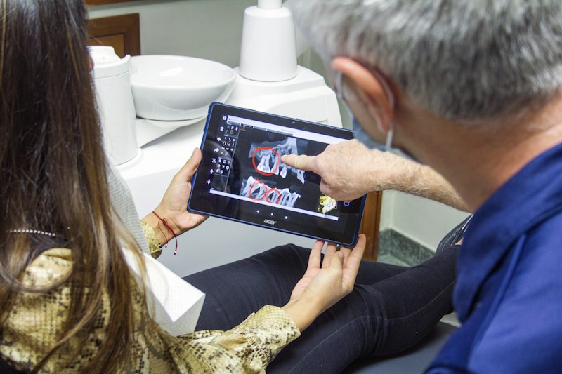 Digital Diagnostics: Precision Paths to Perfect Smiles