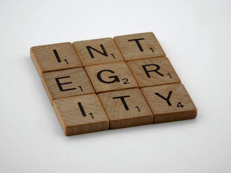 Intergroup Conflict: Turning Social Divides into Synergy