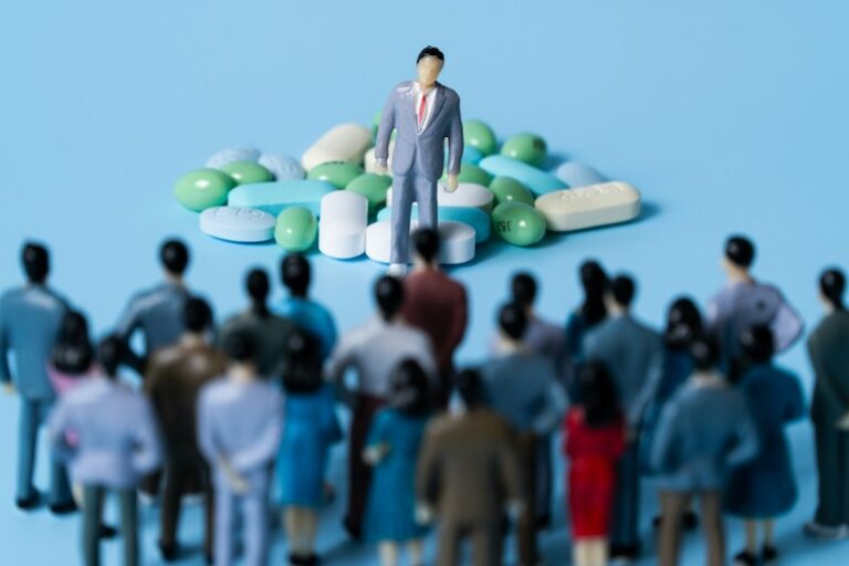 Polypharmacy: The Hidden Toll on Your Cognitive Clarity