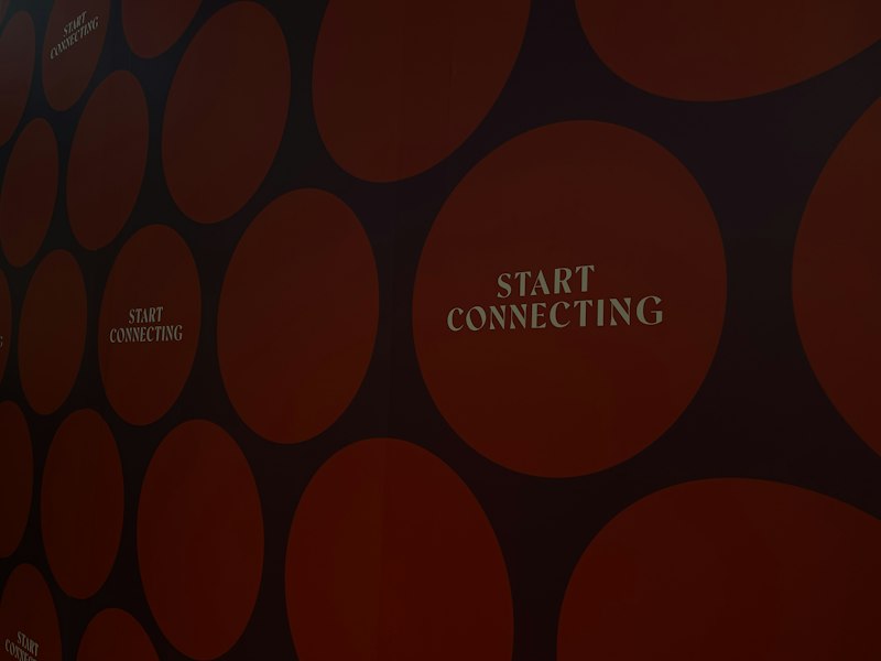 Pragmatic Communication: Why Relevance Defines Connection
