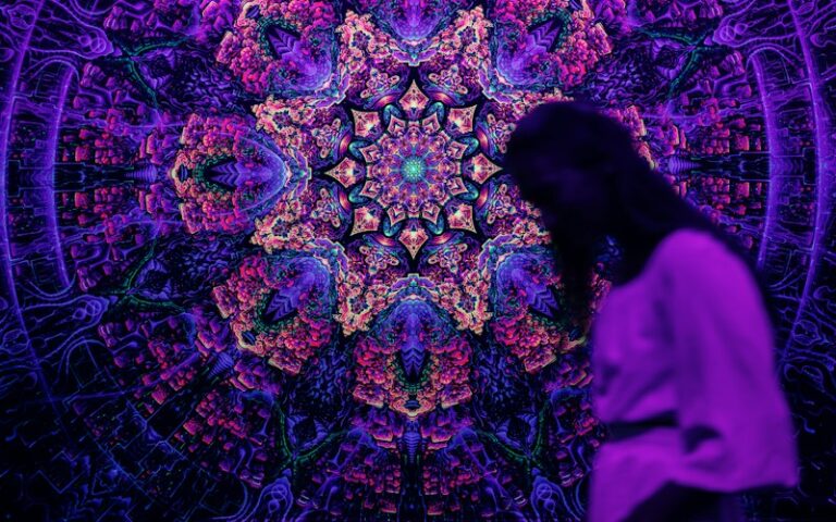 Psychedelic Crisis: Navigating the Dark Side of Trips