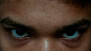 Smooth-Pursuit: How Your Eyes Master Moving Targets