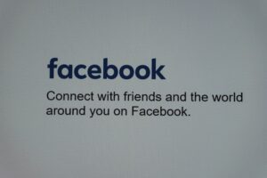 Status Differentiation: How Power Shapes Our Social World