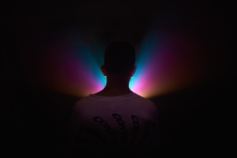 Visual Perception: How Light Shapes Your Mind
