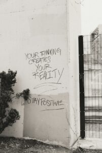 Dichotomous Thinking: Break Free from the All-or-Nothing Trap