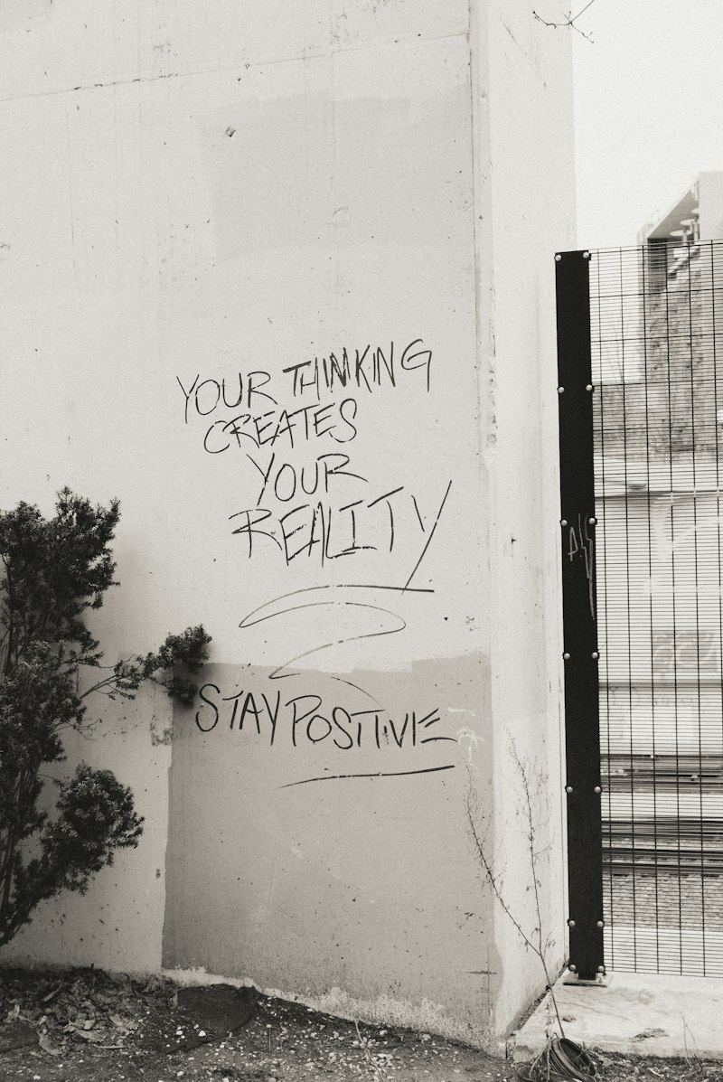 Dichotomous Thinking: Break Free from the All-or-Nothing Trap