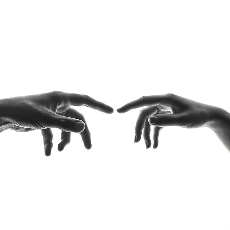 Stereognosis: Seeing Through Your Hands